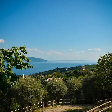 Cascina Varini Aparthotel 4*