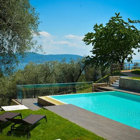 Aparthotel Cascina Varini Gargnano