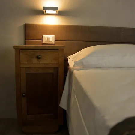 Cascina Varini 4*