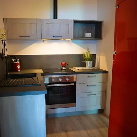 Cascina Varini Aparthotel *