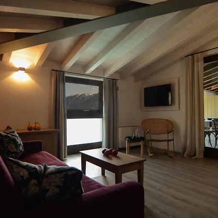 Cascina Varini Aparthotel *