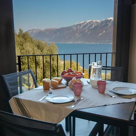 Cascina Varini Aparthotel Gargnano