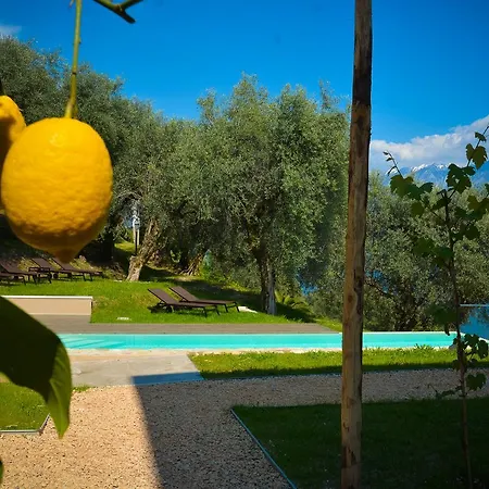 Cascina Varini Aparthotel Gargnano