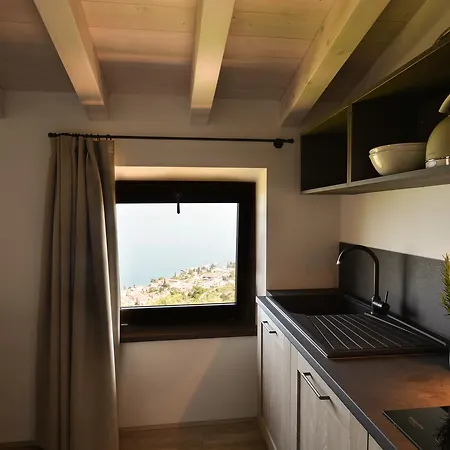 Cascina Varini Aparthotel Gargnano
